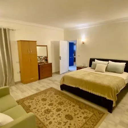 Encanto Getaway Sheikh Zayed City Exterior photo